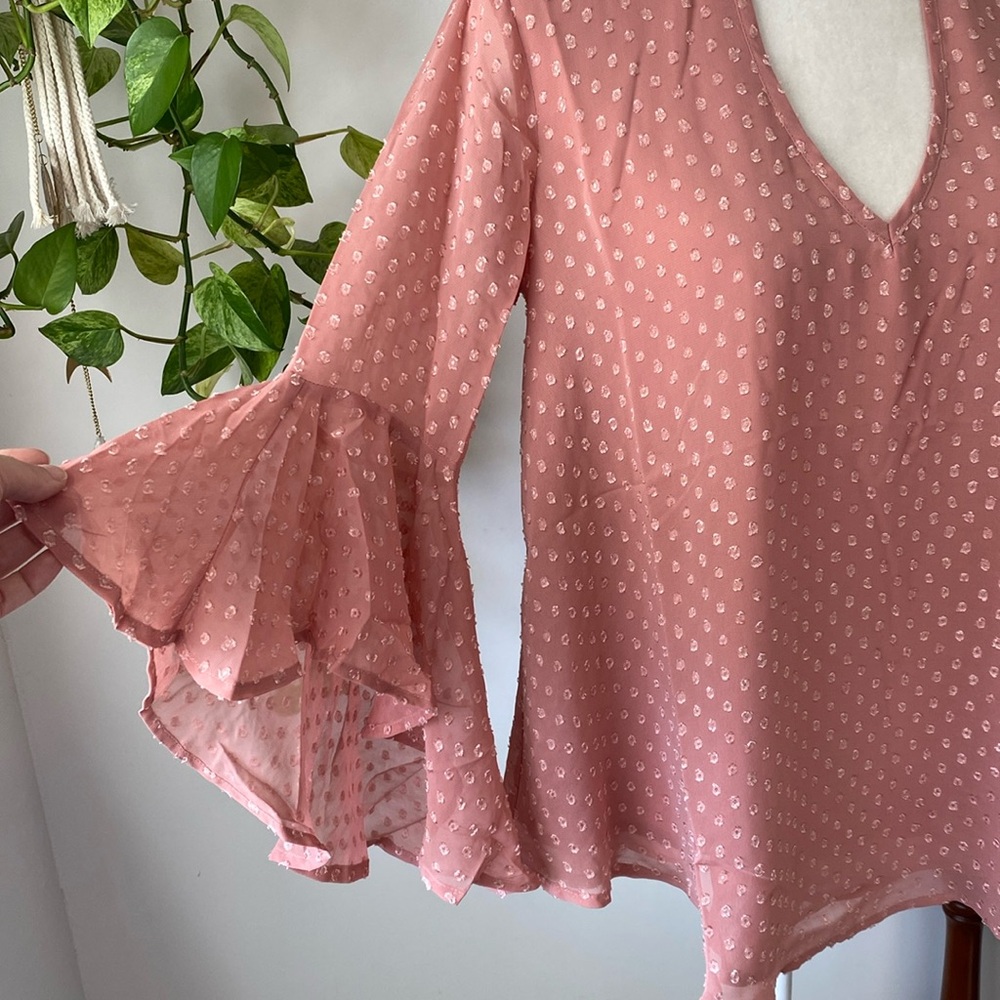 NWT Band of Gypsies Bell Sleeve French Dot Tie Neck Pink Blouse Top Small - Picture 5 of 9